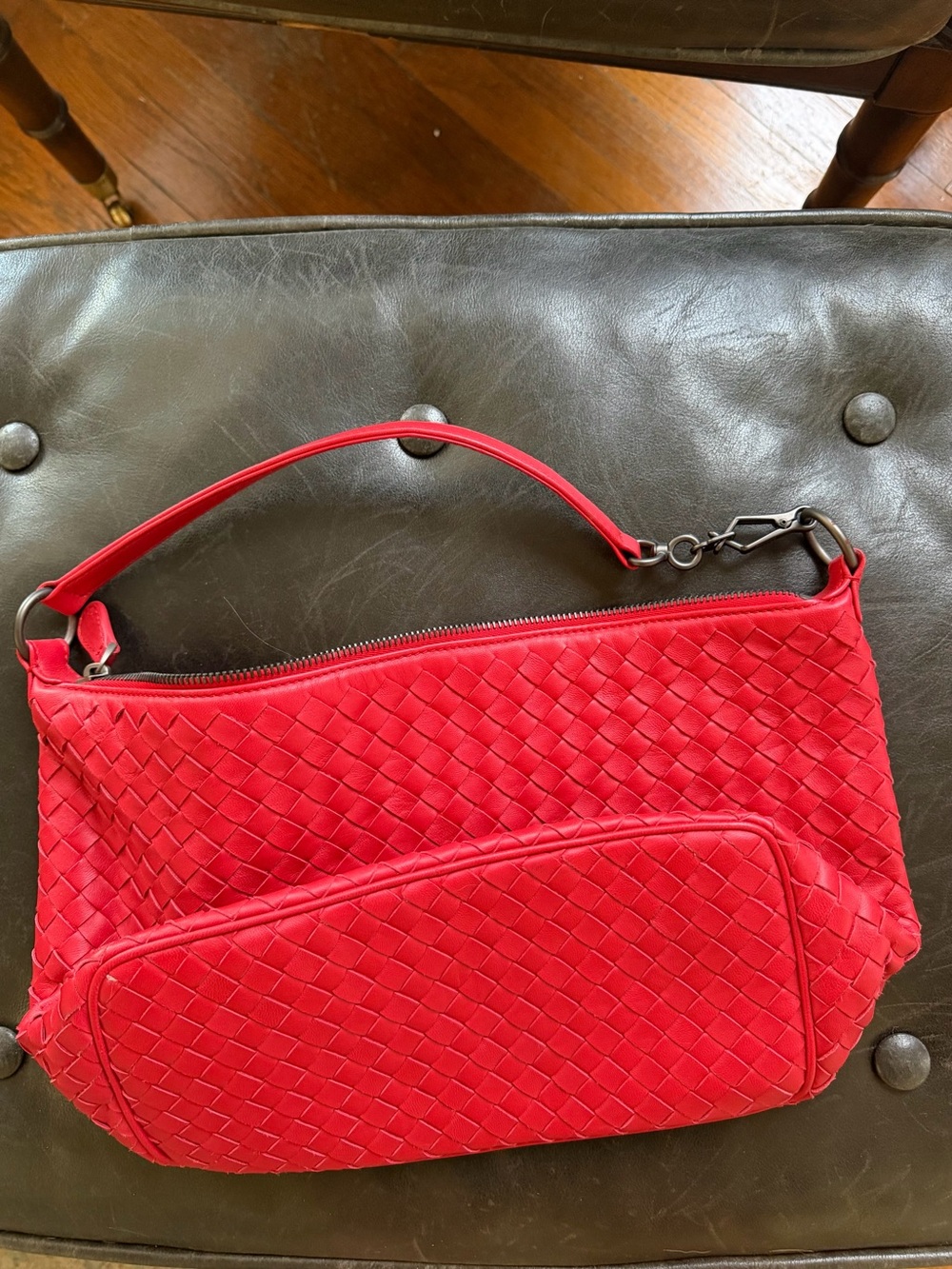 Bottega Veneta Red Woven Leather Shoulder Bag - Picture 2 of 4